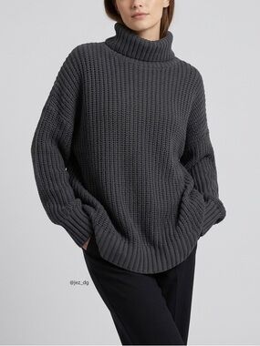 C039 AERIE Cable Knit Sweater